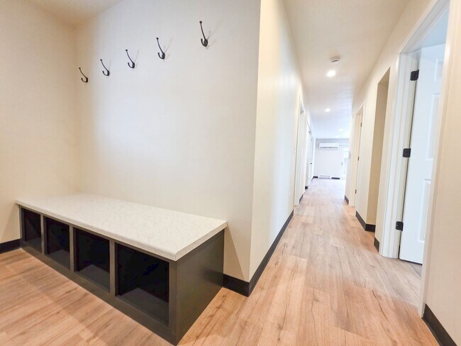 Photo - 1677-1679 Amy Street Unit 1679