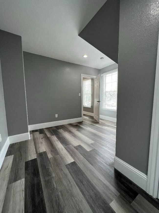 Photo - 1615 10th Ave Unit 1615 -  10