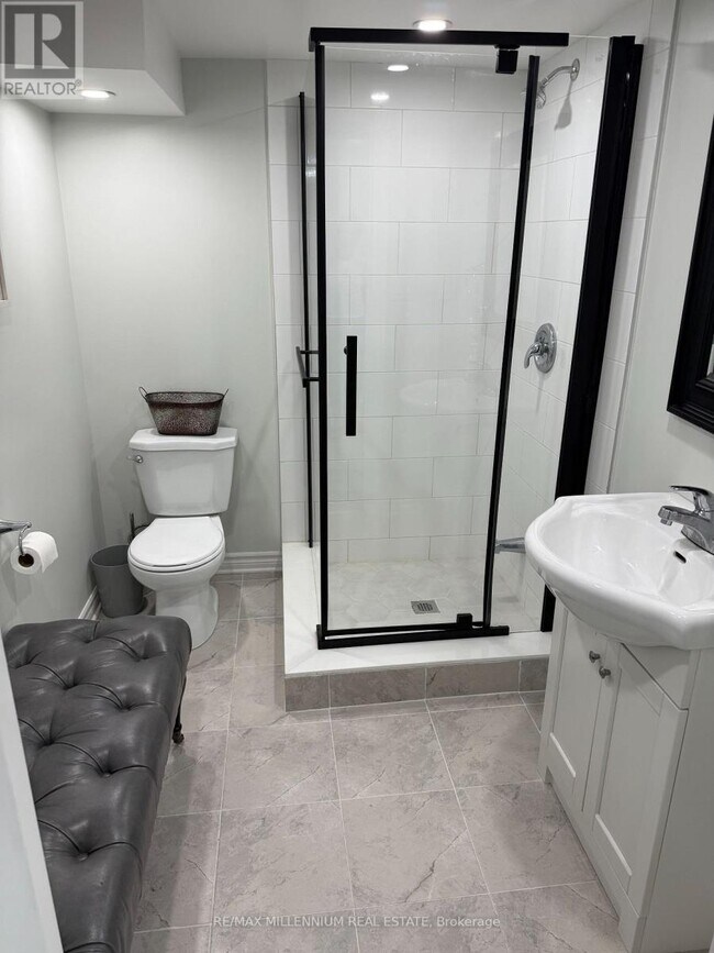 Photo - 106 Knott End Cres