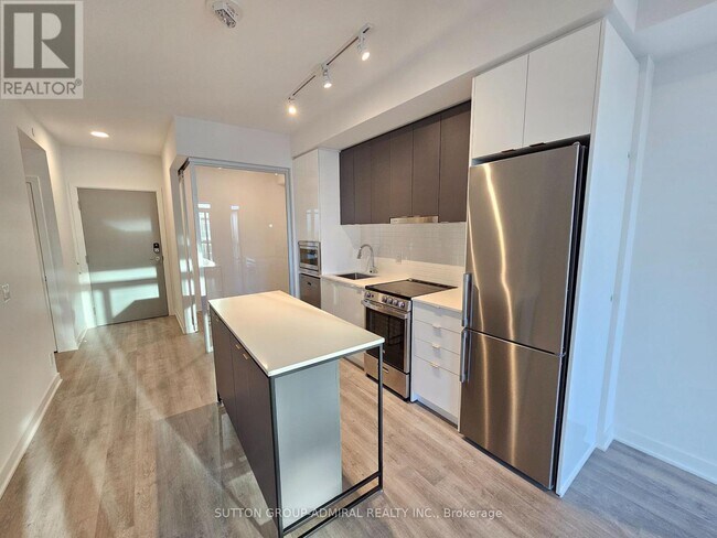 Photo - 30 Upper Mall Wy Unit 2408