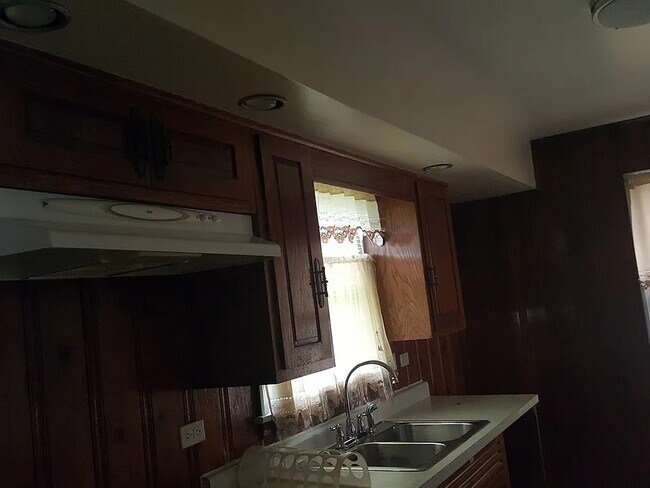 16764 Orchard Ridge Ave