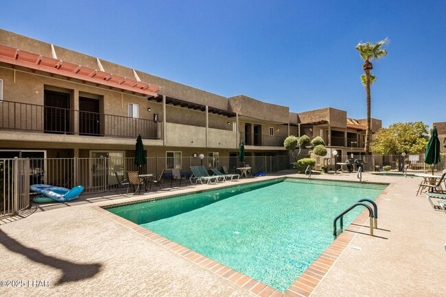 Building Photo - Adorable Condo in Great Location
