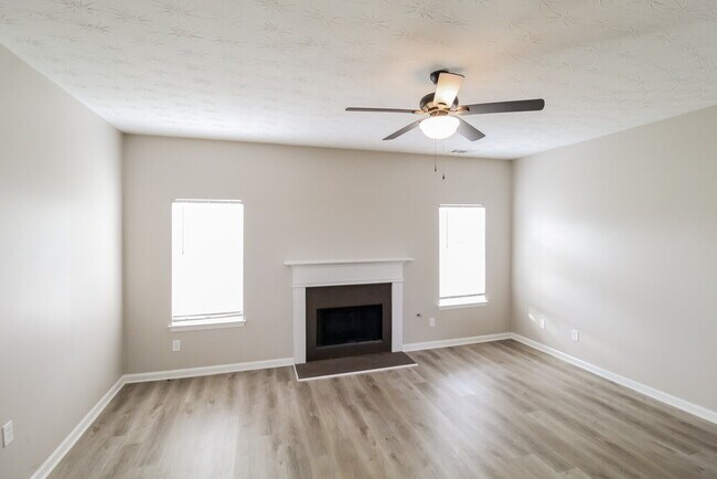 Photo - 25 Carrington Cir