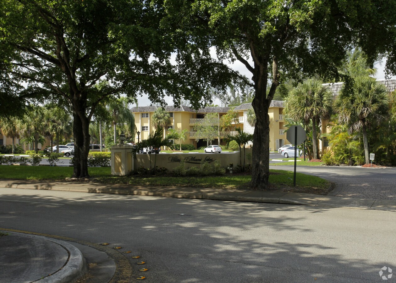 Photo - Villas of Miami Lakes