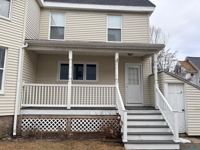 18 Mark Lee Rd Unit First Floor
