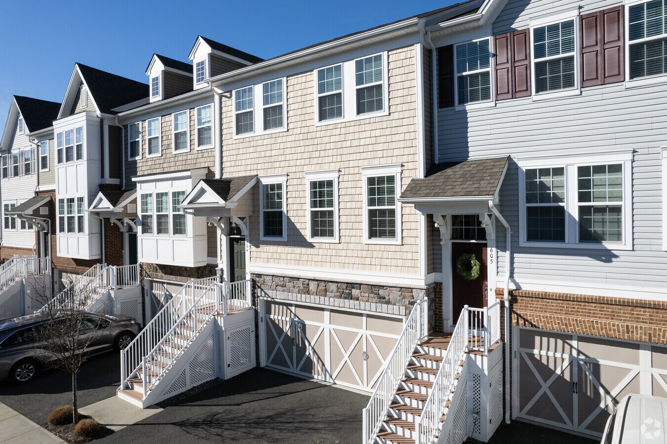 Entrada - Gables at Woodcliff Lake