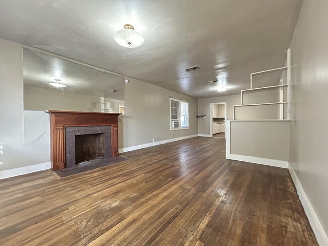 Photo - 1906 24th St