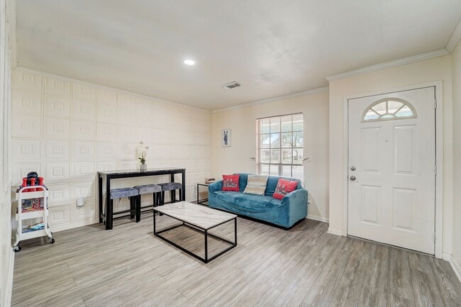 Photo - 8851 Alcott Dr