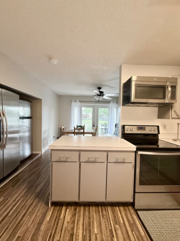 Building Photo - 1601 27th Ave Rental