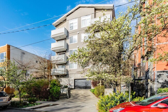 Photo - Hillside 411