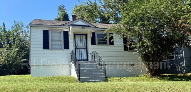 Photo - 1779 Preston St House