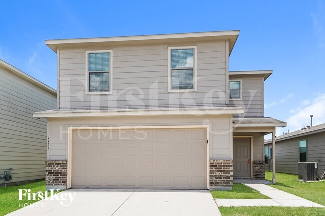 Building Photo - 9923 Sanders Rose Lane