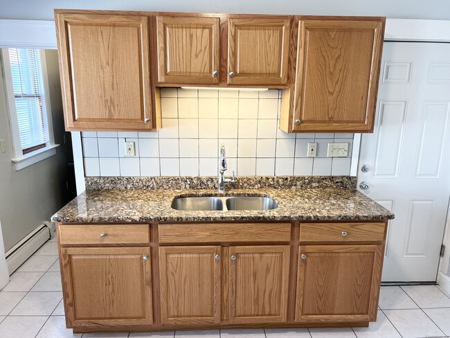 Photo - 532 High St Unit 2