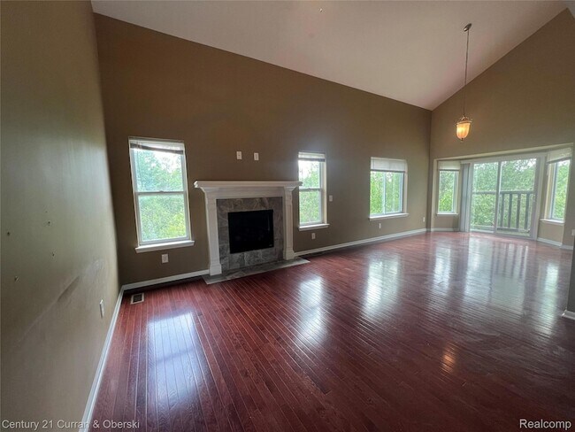 Photo - 3493 Silver Stone Dr Unit 5