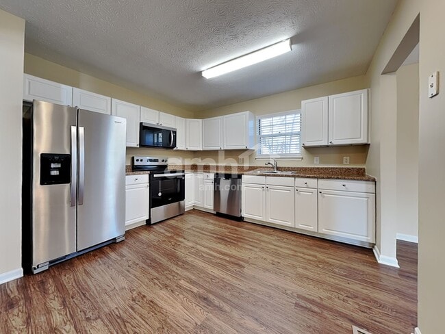 Photo - 420 Randy Ln