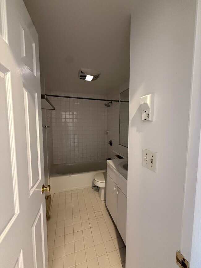 Photo - 1724 Washington St