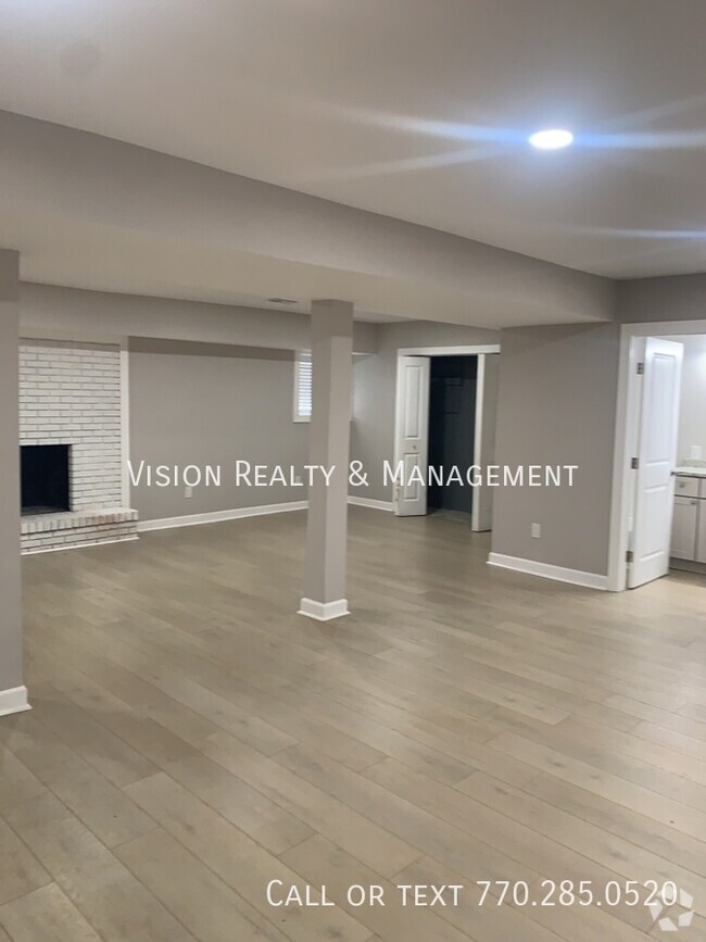 Building Photo - 4125 Flat Shoals Rd Rental