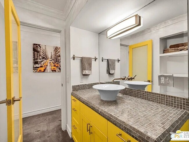 1655 E Palm Canyon Dr Unit 189
