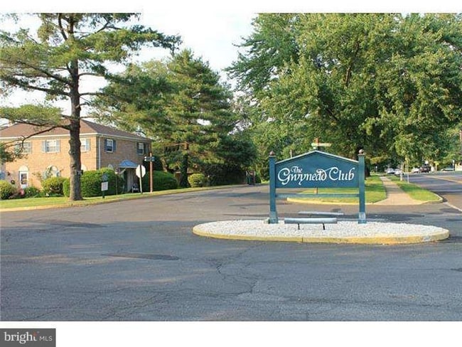 Photo - 14 Wexford Dr