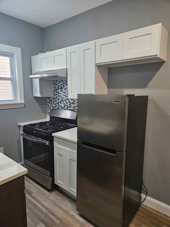 71 Chelsea Ave Unit 1A