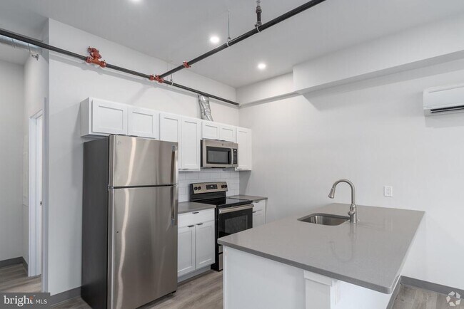 Building Photo - 224 Hall St Unit 8 Rental