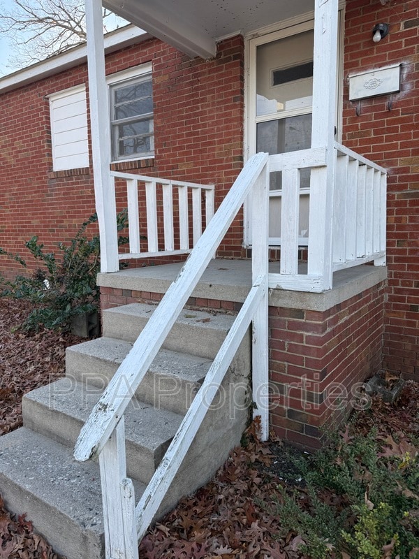 Photo - 221 Willow Ave