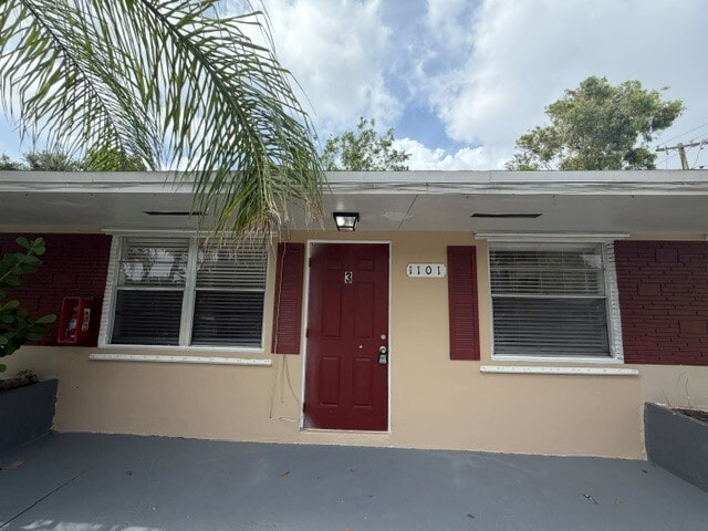 Building Photo - 1101 S L St Unit 3