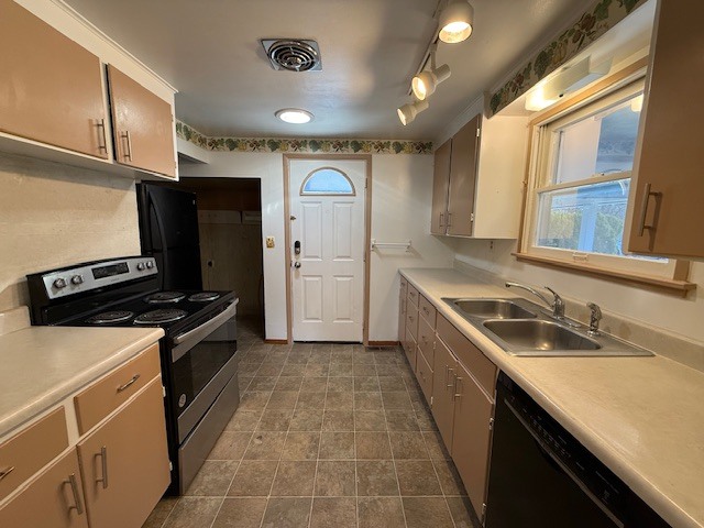 Photo - 1260 Dakota St