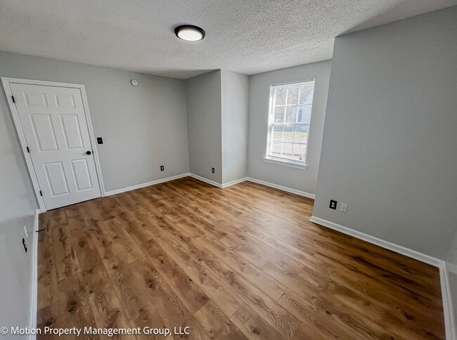 Photo - 2407 N Chamberlain Ave