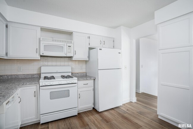 Photo - 2530 Saint John Ct