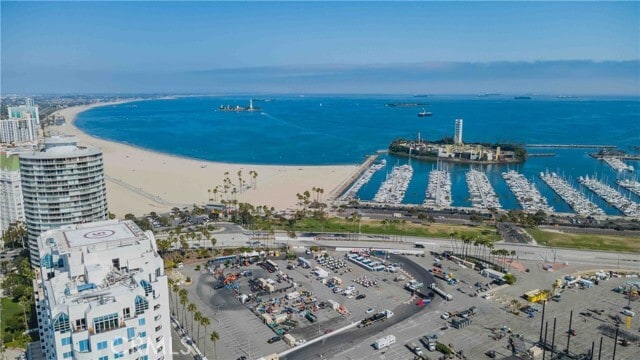 Photo - 525 E Seaside Way Unidad 1706 Rental