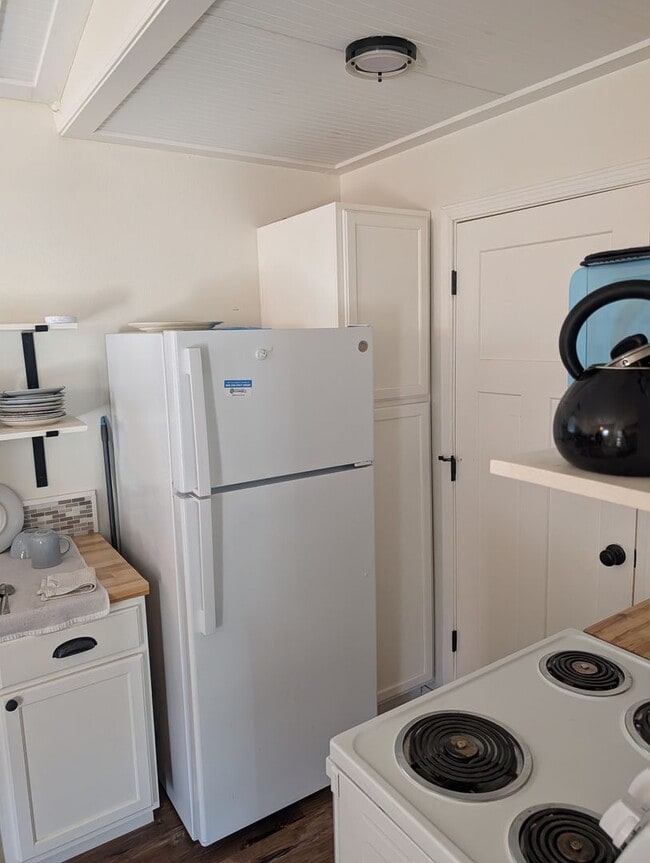 Photo - 181 Honeysuckle Ln