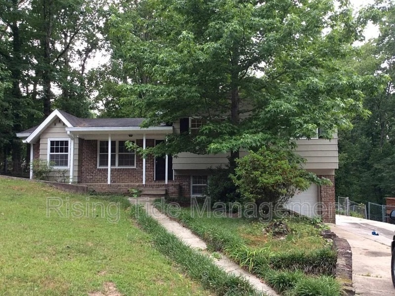 Photo - 1112 Terry Ln