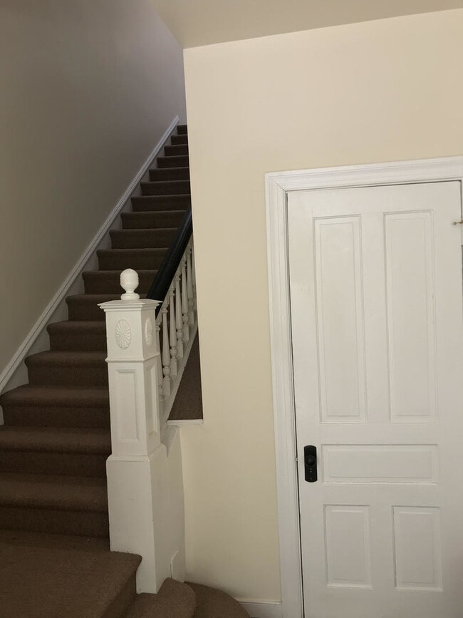 Photo - GROV2116 Unidad # A