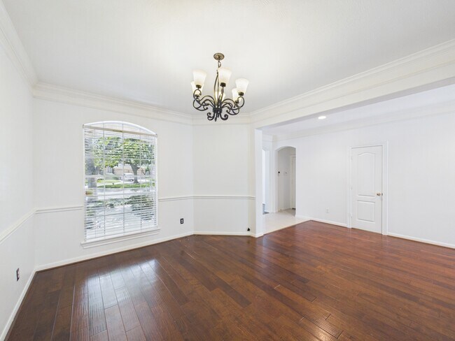 Photo - 5407 Lake Pl Dr