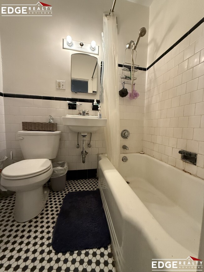 Photo - 22 Chiswick Rd Unit 17