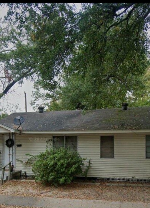 Photo - 305 S 3rd St