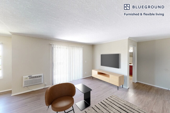 Photo - 22700 Lake Forest Dr Unidad FL1-ID5935A