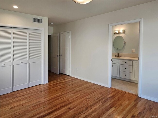 Photo - 17735 Bullock St