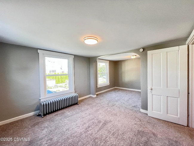 Photo - 237 Cherry St
