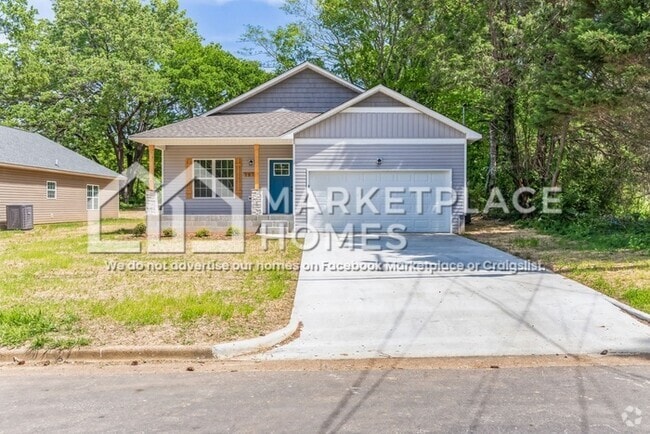 Building Photo - 1612 College St SE Rental