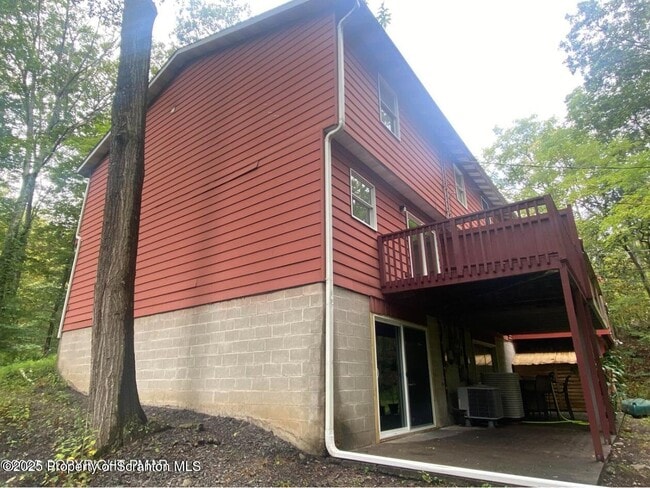 Photo - 1273 Chateau Dr
