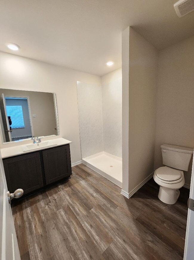 Photo - 1333 Brook Ln