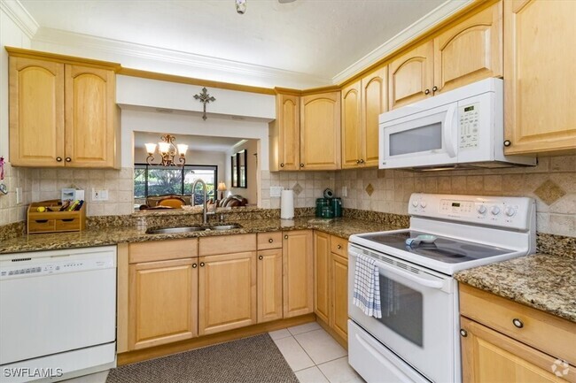 Building Photo - 1816 Kings Lake Blvd Unit 101 Rental