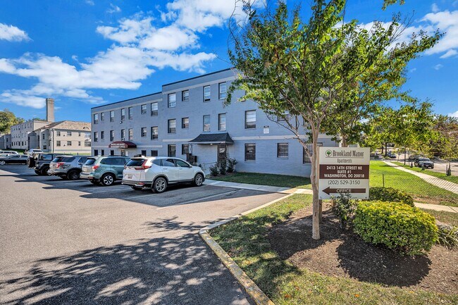Brookland Manor