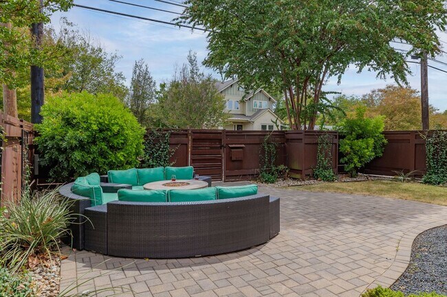 Photo - 5206 Woodrow Ave