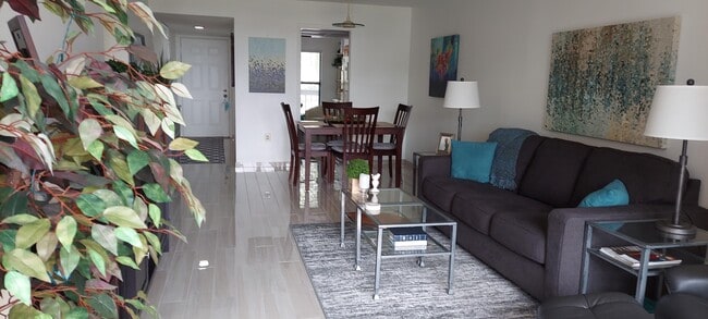 Photo - 1328 Pasadena Ave S Unit 207