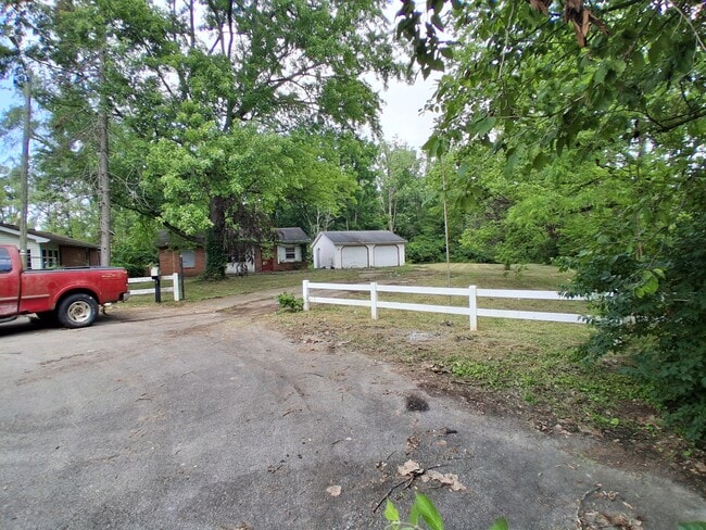 Building Photo - 903 S Tennessee Ave