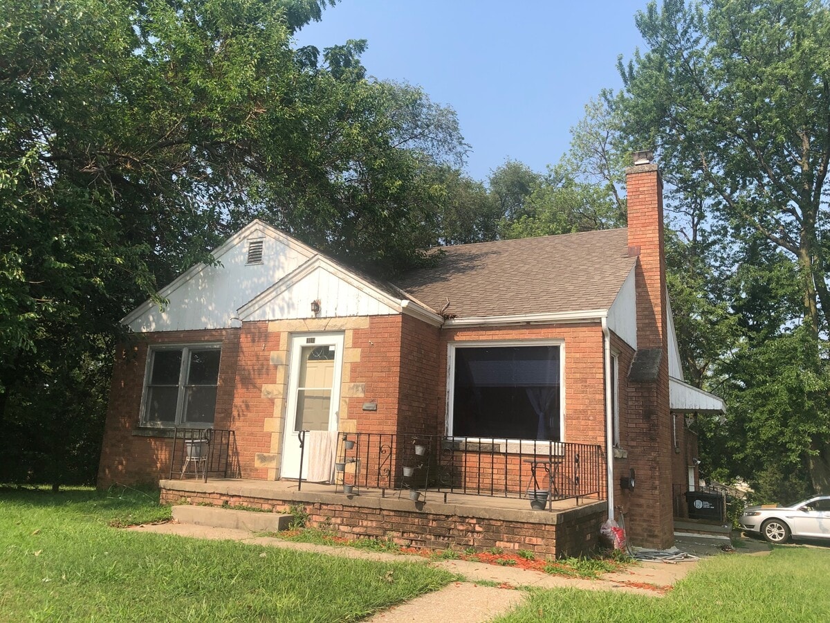 Photo - 2104 S 42nd St House