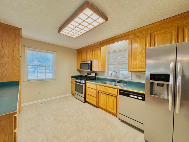 Photo - 301 E Ferrell St